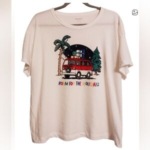NWOT WOMEN'S OLD NAVY HOLIDAY TEE SIZE LARGE 🎄🤎 ROAM FOR THE HOLIDAYS 🚗